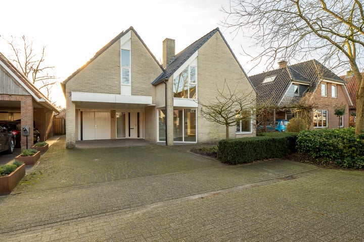 Ploeg 30 in Vriezenveen foto