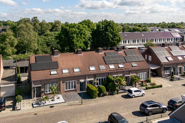 Ploeg 53 in Berghem foto