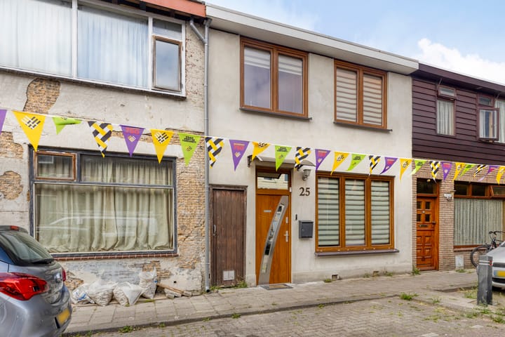 Ploegstraat 25 in Schiedam foto