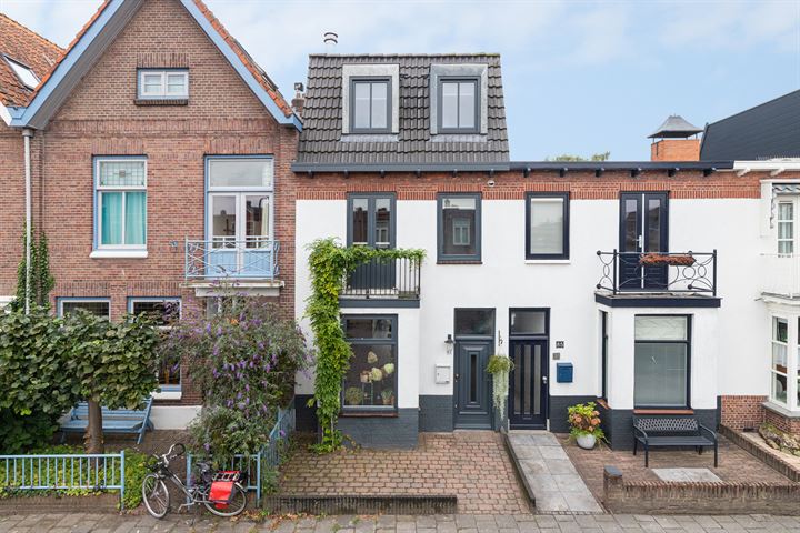 Ploegstraat 83 in Breda foto
