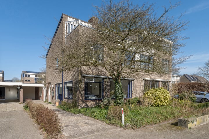 Plutohof 5 in Maarn foto
