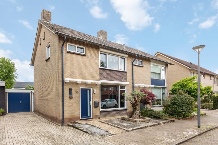 Foto van woning Plutostraat 13, Borne