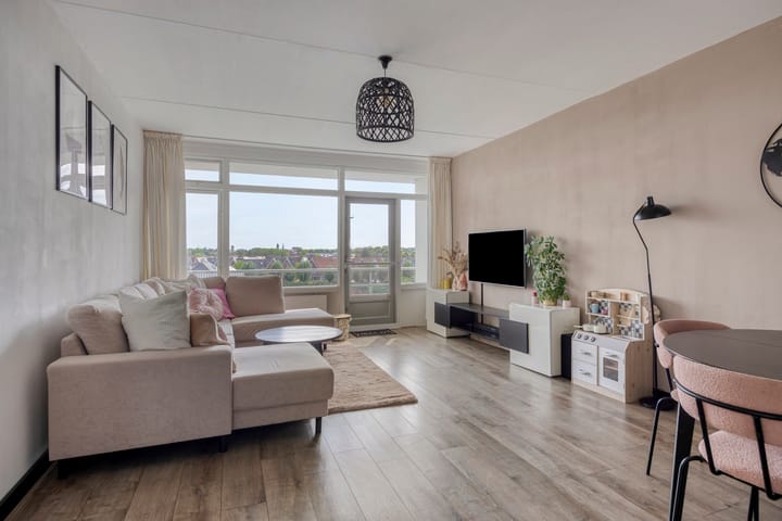 Plutostraat 320 in Alphen aan den Rijn foto