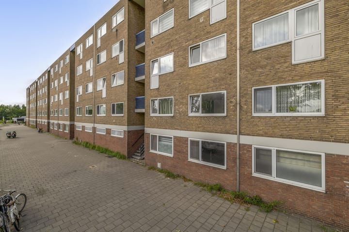 Poelenburg 418 in Zaandam foto