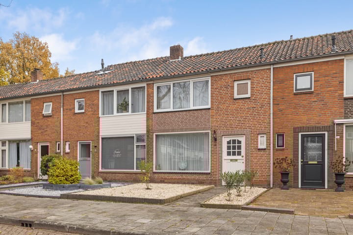 Poelruitstraat 9 in Waalwijk foto