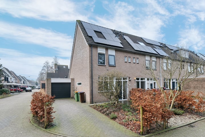 Poggenbeekstraat 1 in Ede foto