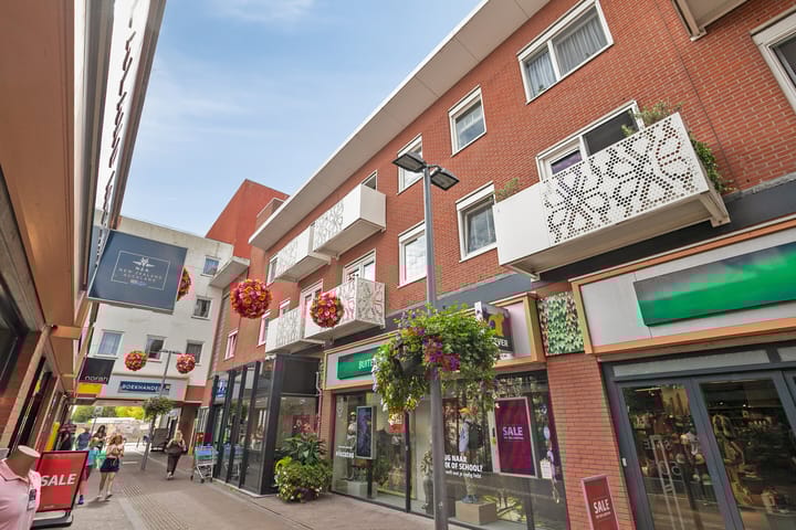 Polderplein 115 in Hoofddorp foto