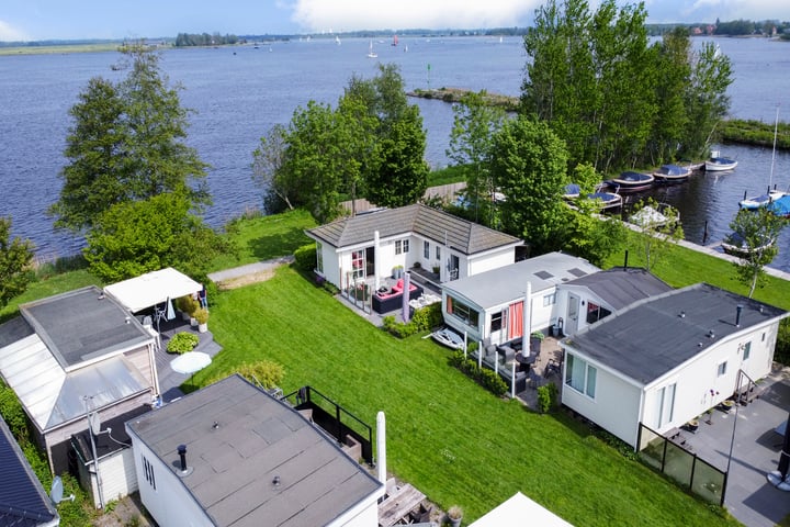 Pontdyk 6-65 in Langweer