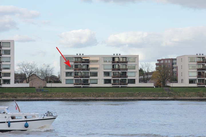 Pontonniersweg 340 in Papendrecht foto