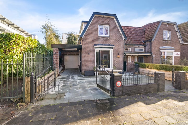 Poppeweg 14 in Leeuwarden foto