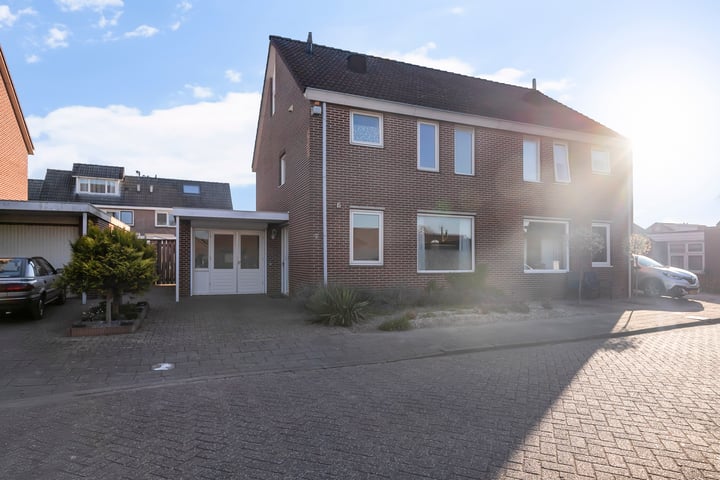 Populierenstraat 7 in Huissen foto