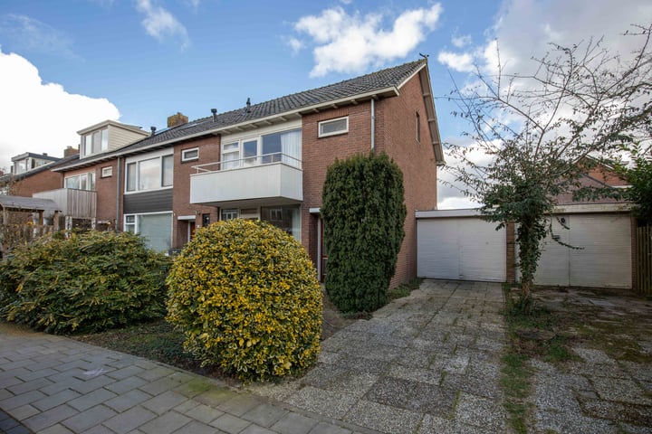 Porto Buenolaan 2 in Ouderkerk aan de Amstel