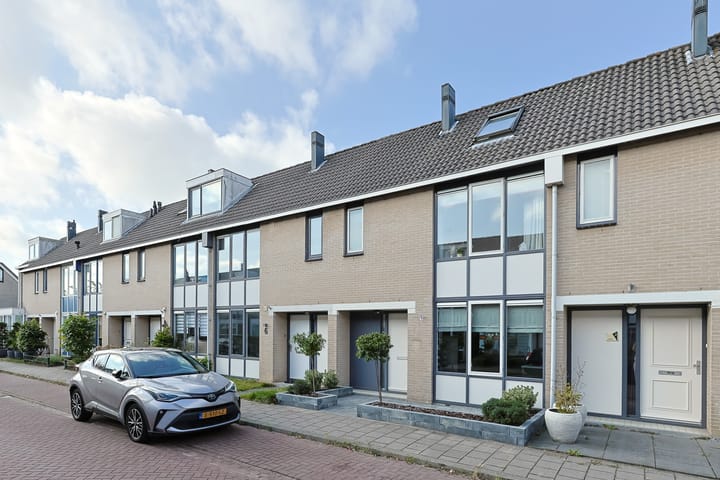 Portugalstraat 4 in Alphen aan den Rijn