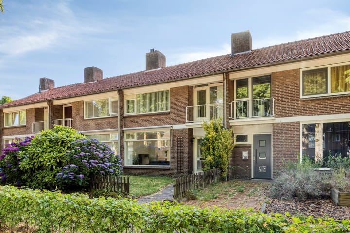 Postelse Hoeflaan 338 in Tilburg