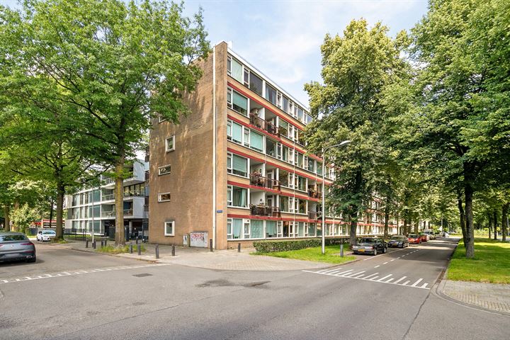 Postelse Hoeflaan 73a in Tilburg foto