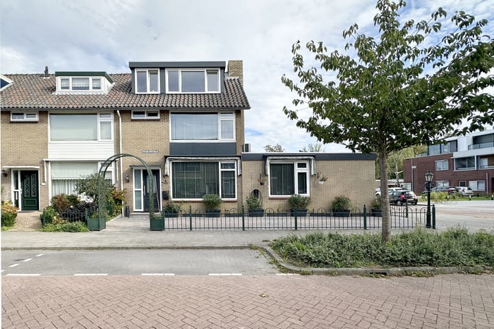 Potgieterstraat 1 in Waddinxveen foto