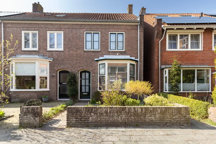 Potgieterstraat 10 in Leeuwarden foto