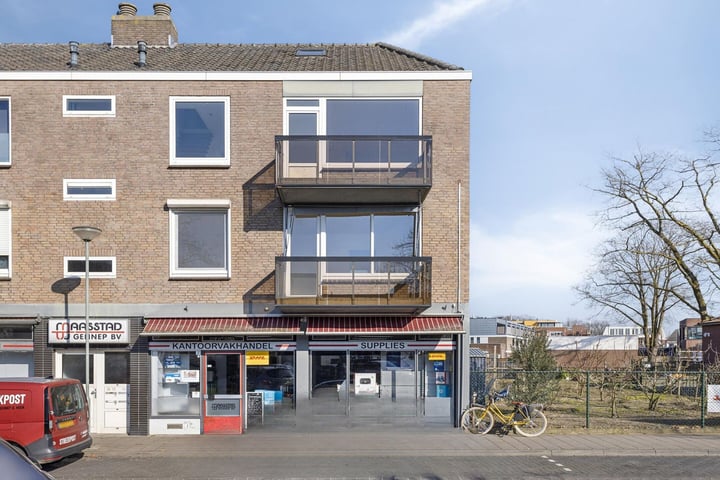 Pr.Bernhardlaan 10 in Gennep foto
