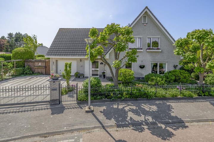 Preludestraat 6 in Hellevoetsluis foto