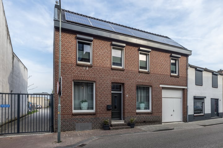 President Rooseveltstraat 11 in Schinveld foto