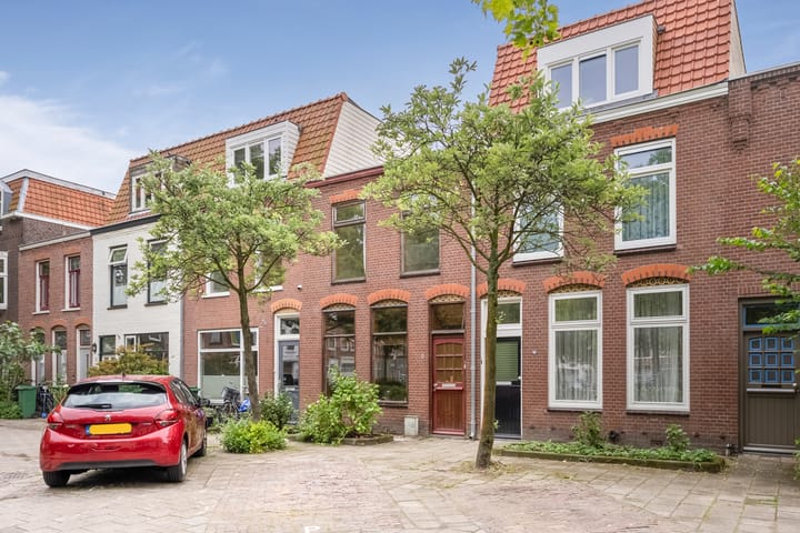 Pretoriaplein 6 in Haarlem foto