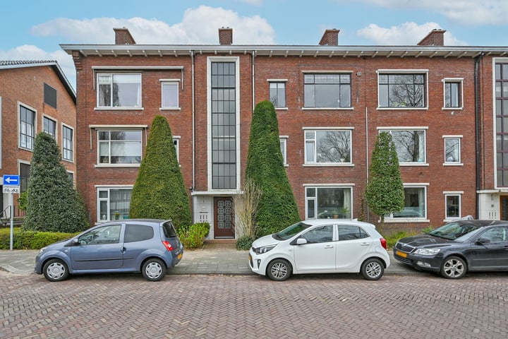 Prins Bernhardlaan 11 in Voorburg foto