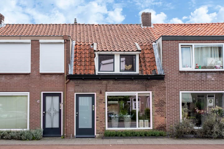 Prins Bernhardlaan 198 in Veenendaal foto