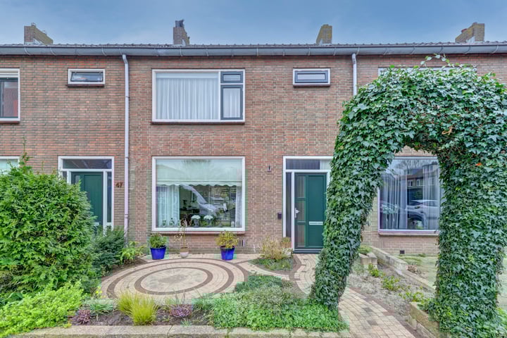 Prins Bernhardstraat 49 in Voorhout foto