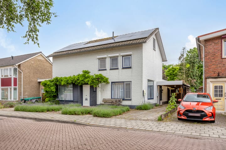 Prins Bernhardstraat 7 in Clinge foto