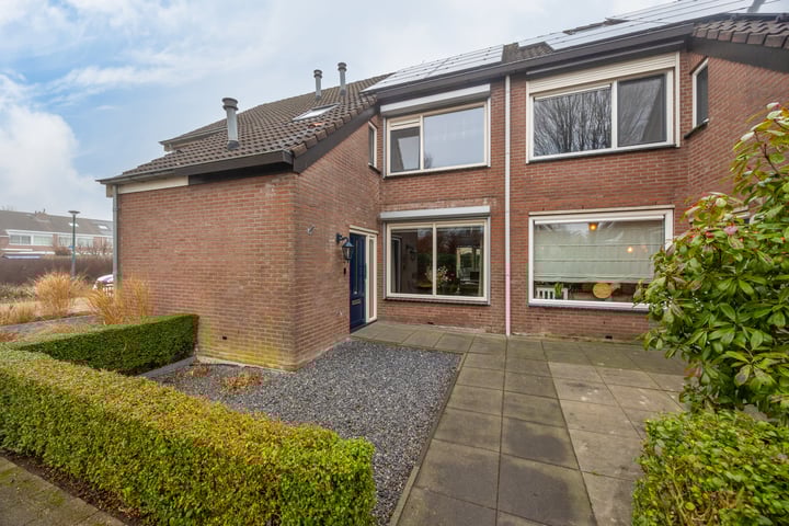 Prins Bernhardstraat 9 in Benschop foto