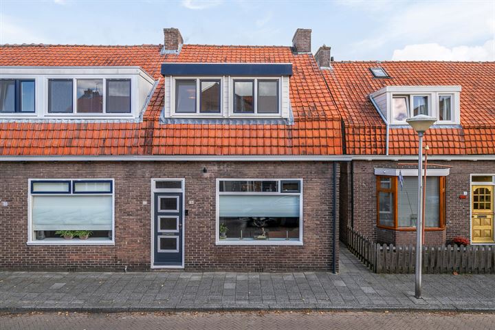 Prins Bernhardstraat 9 in Kampen foto