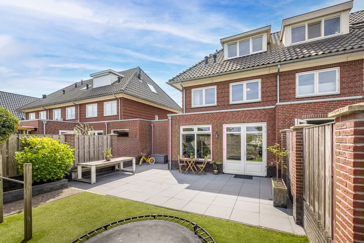 Prins Clausdreef 7 in Langbroek foto