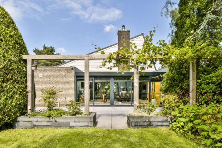Prins Clauslaan 5 in Badhoevedorp