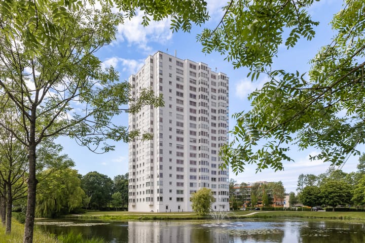 Prins Clausplein 17 in Leeuwarden foto
