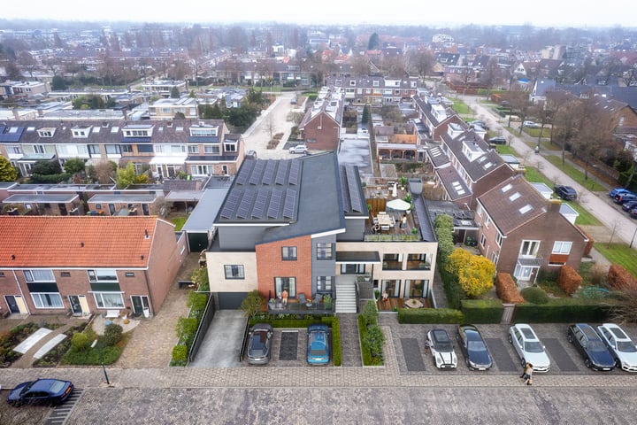 Prins Clausstraat 1e in Houten foto