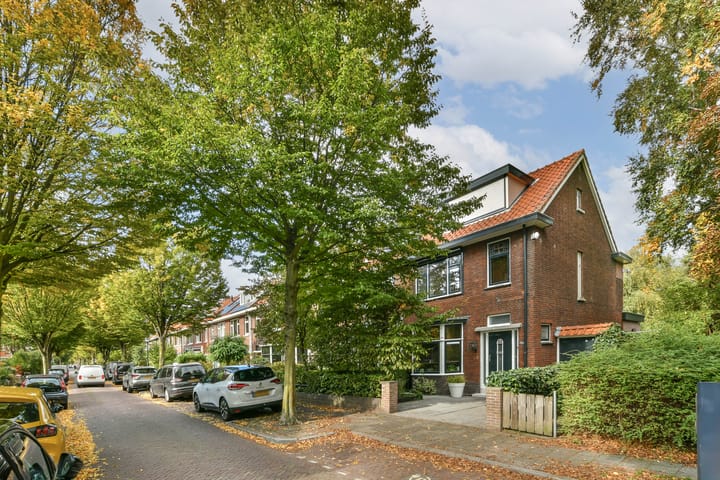 Prins Hendriklaan 27 in Vlaardingen foto