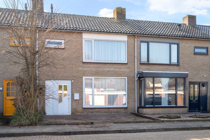 Prins Hendriklaan 5 in Bladel foto