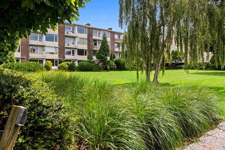 Prins Hendrikplein 18 in Leidschendam foto