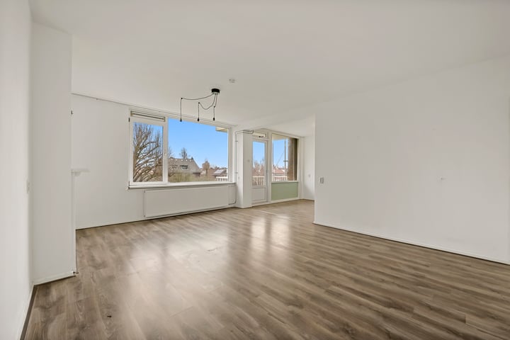 Prins Hendrikplein 35 in Leidschendam foto