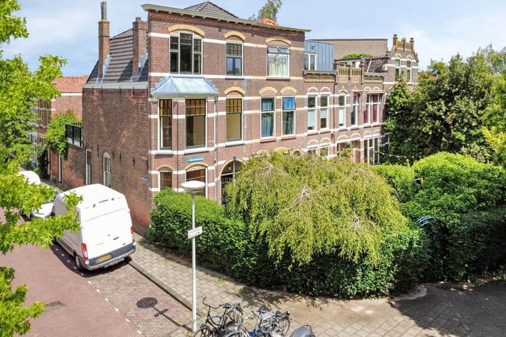 Prins Hendrikplein 5 in Leiden foto