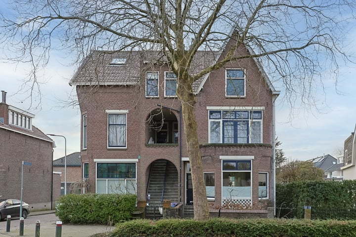 Prins Hendrikstraat 87 in Alphen aan den Rijn foto