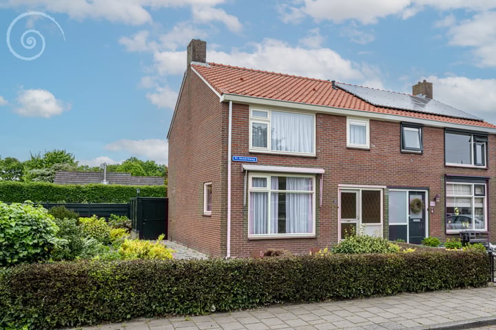 Prins Hendrikweg 30 in Ouddorp foto