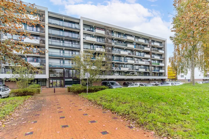 Prins Johan Willem Frisolaan 357 in Leidschendam