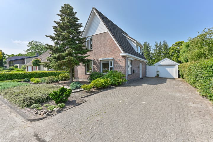 Prins Mauritsstraat 1 in Stadskanaal foto