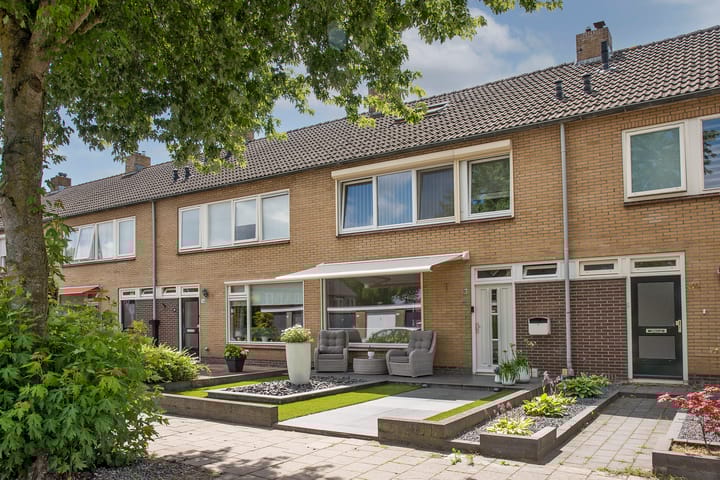 Prins Mauritsstraat 32 in Rijssen