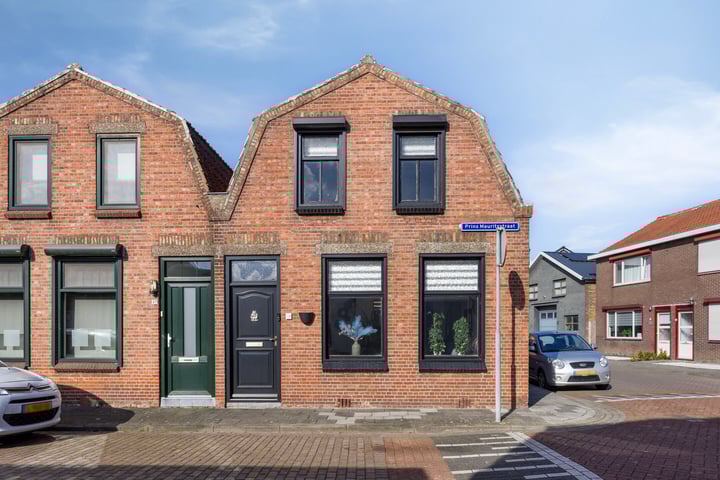 Prins Mauritsstraat 39 in Axel foto