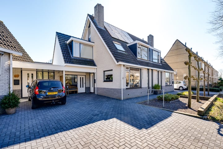 Prins Willem van Oranjestraat 37 in Sleeuwijk foto