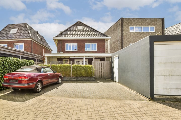 Prinses Alexialaan 19 in Hoofddorp foto