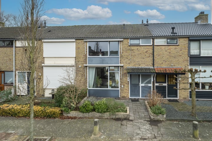 Prinses Beatrixstraat 5 in Heukelum foto