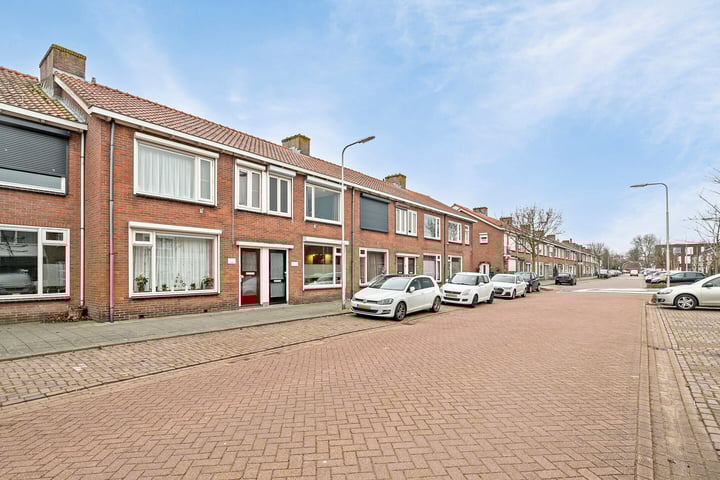 Prinses Beatrixstraat 62 in Arkel foto